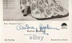 AUDREY HEPBURN original autograph signed vintage postcard Roman Holiday 1953