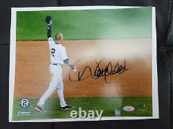 Derek Jeter Authentic Autographed COA 8x10 Photograph Wave to the NY Yankee fans