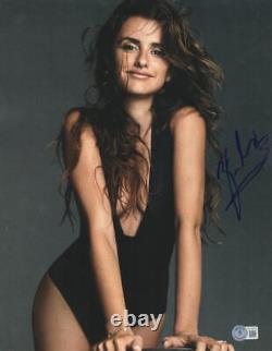 Hot Sexy Penelope Cruz Signed 11x14 Photo Authentic Autograph Beckett Hologram 5