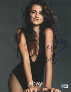 Hot Sexy Penelope Cruz Signed 11x14 Photo Authentic Autograph Beckett Hologram 6