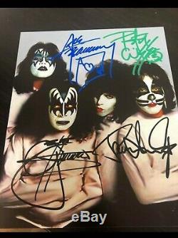 KISS photo Autographed Signed by all 4 Absolutely Authentic