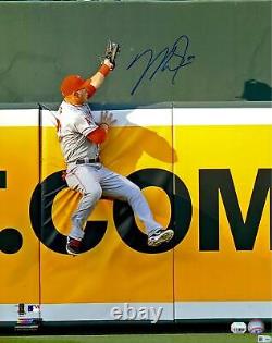 Mike Trout Los Angeles Angels of Anaheim Signed 16 x 20 The Catch Photo