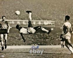 Pele Authentic Signed 16x20 Soccer Photo Bicycle Kick Beckett BAS Middle Blue