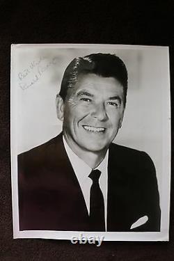 President Ronald Reagan Signed 8x10 Photo AUTO Autograph JSA AUTHENTICATED