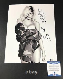 Sexy Fergie Signed 11x14 Photo Authentic Autograph Double Dutchess Beckett Bas