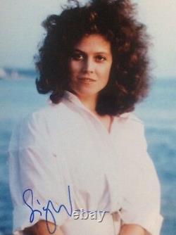 Sigourney Weaver SIGNED PHOTO 8 X10 GUARANTEED AUTHENTIC