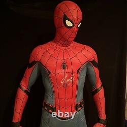 Stan Lee signed Spider -Man Life Size Statue Beckett Authenticity