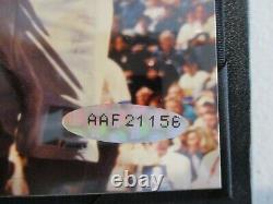 UDA Upper Deck Authentic Signed Michael Jordan 8x10 Photo Photograph With Album