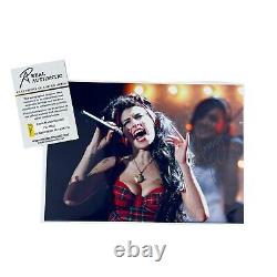 Amy Winehouse Signé À La Main 8x11 Autographié Couleur Photo Avec Coa (ra) Authentic