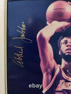 Authentique Kareem Abdul-jabbar La Lakers Photo Autographiée (framé) 14-11 #33