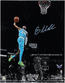 Brandon Miller, Charlotte Hornets, Photographie dédicacée Dunk Spotlight 11 x 14