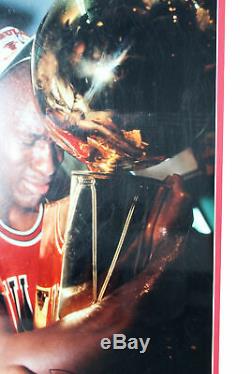 Bulls Michael Jordan Authentique Signé 16x20 Photo Encadrée Autographié Bas # A76331