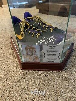 Kobe Bryant Autographié Paire De Chaussures (authentifié) (nba) (lakers) (jsa Letter)