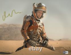 Matt Damon a signé une photo de 11x14 pouces de The Martian avec une authentique autographe Beckett.