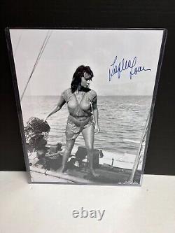 Photo authentique de 11 x 14 pouces signée à la main par Sophia Loren, magnifique en chemise mouillée