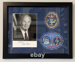 Photo authentique signée et patchs NASA de JOHN GLENN Discovery STS-95 avec COA encadré