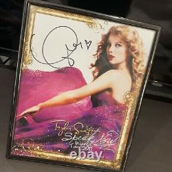 Taylor Swifr Authentic Autographed 8x10 Speak Now World Tour Photo Hand Signé