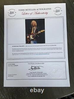 Tom Petty Réfugié Photo signée en couleur Lettre d'authenticité authentique COA