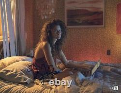 Zendaya a signé une photo 11x14 Euphoria avec une authentique autographe Beckett LOA